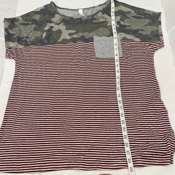 Honeyme Camouflage and Striped Short Sleeve Top - Picture 6 of 7